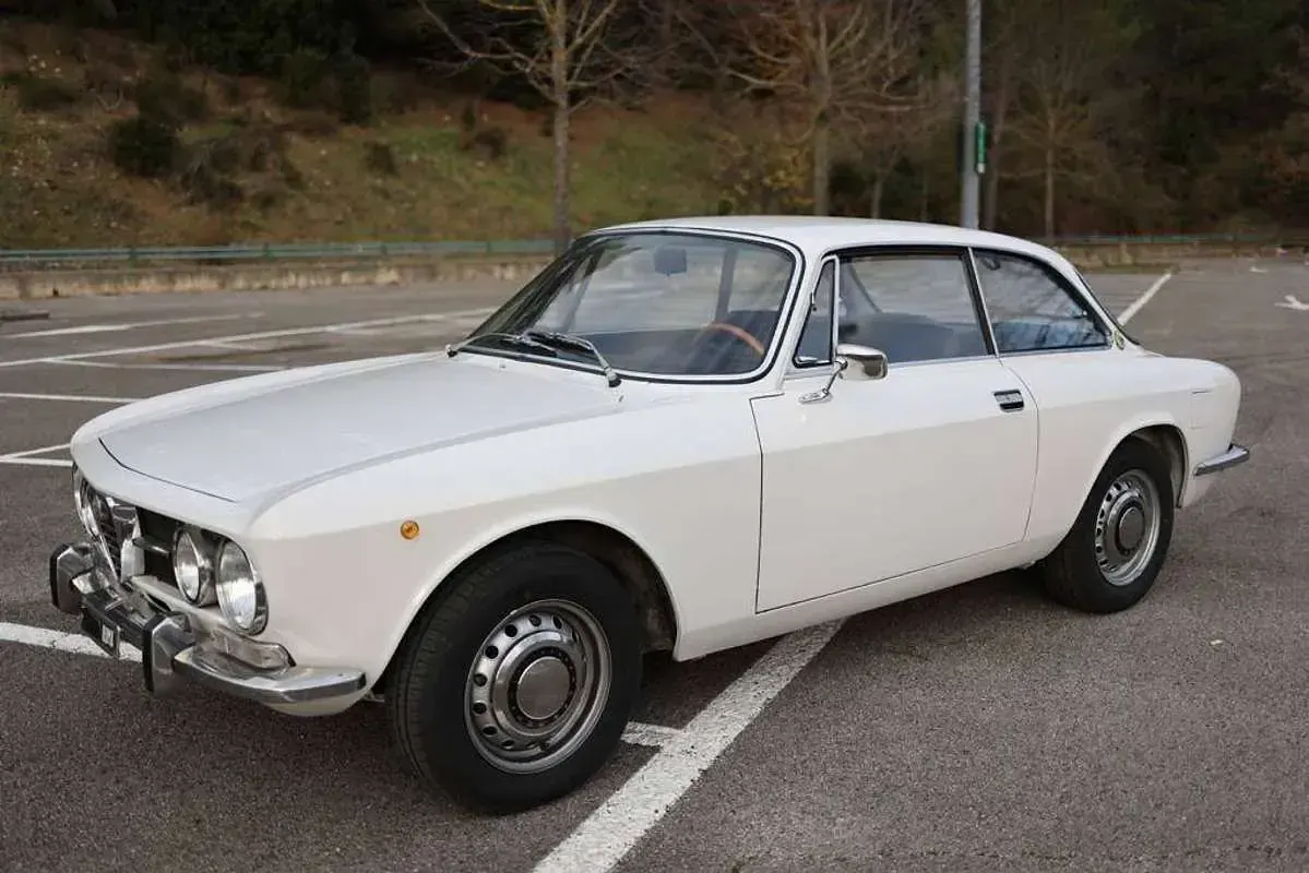 Usata Alfa Romeo GT Veloce 114 CV (83 kW) 1970 Bianco Coupé
