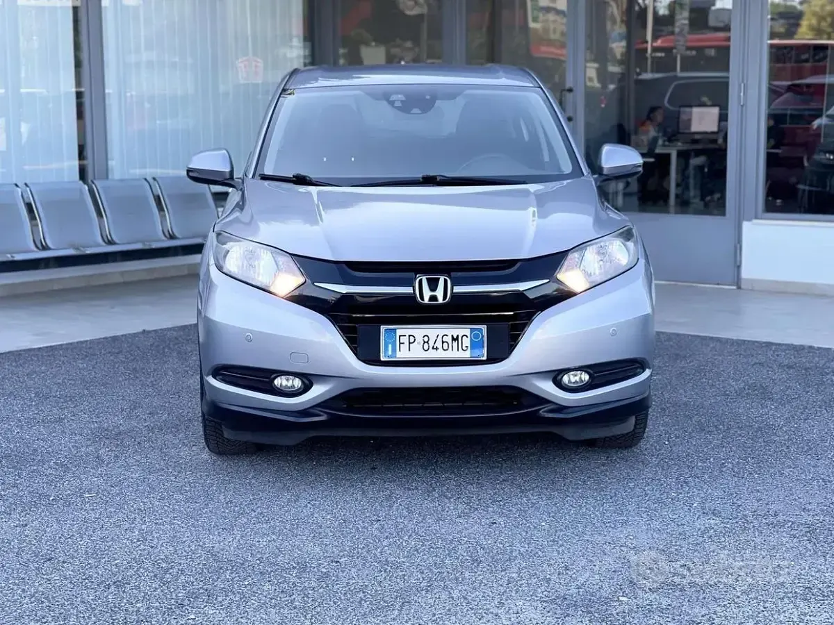 Usata Honda HR-V 131 CV (96 kW) 2018 Grigio SUV