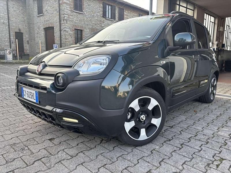 Usata Fiat Panda Cross Cross 69 CV (50 kW) 2025 Verde Utilitaria