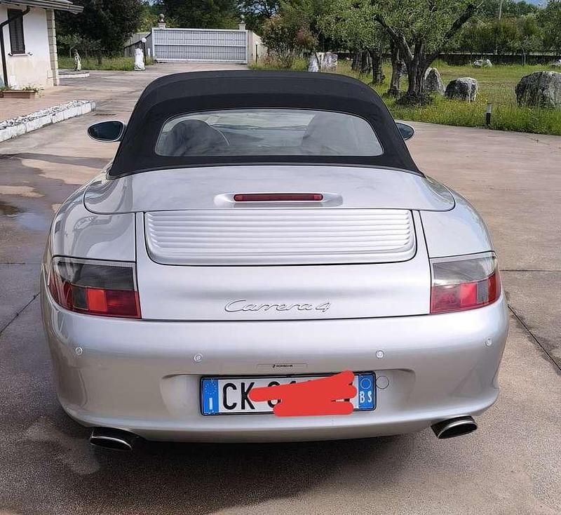 Usata Porsche 911 Carrera 4 Cabriolet 320 CV (235 kW) 2004 Cabrio
