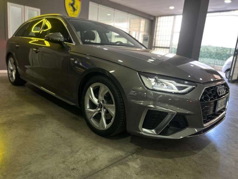Usata Audi A4 S-Line 163 CV (119 kW) 2022 Grigio Station wagon