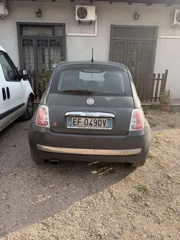 Usata Fiat 500 75 CV (55 kW) 2010 Grigio Utilitaria