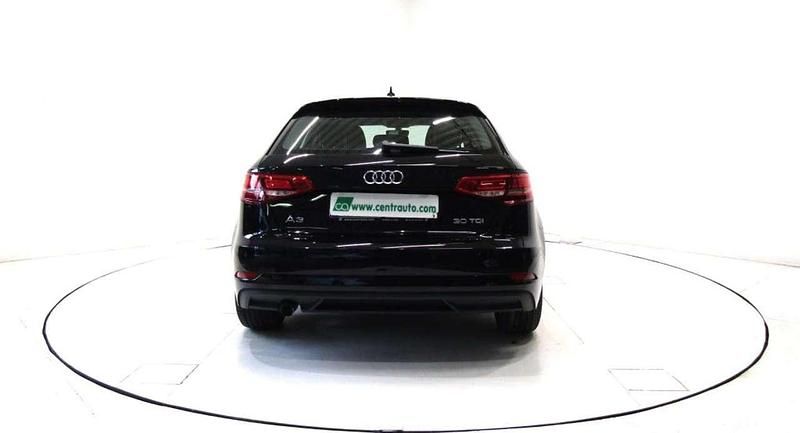 Usata Audi A3 Business 116 CV (85 kW) 2019 Nero Berlina