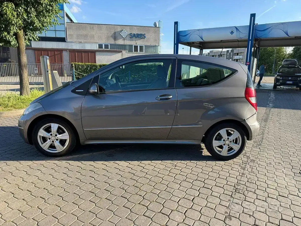 Usata Mercedes A170 Avantgarde 116 CV (85 kW) 2008 Grigio Utilitaria