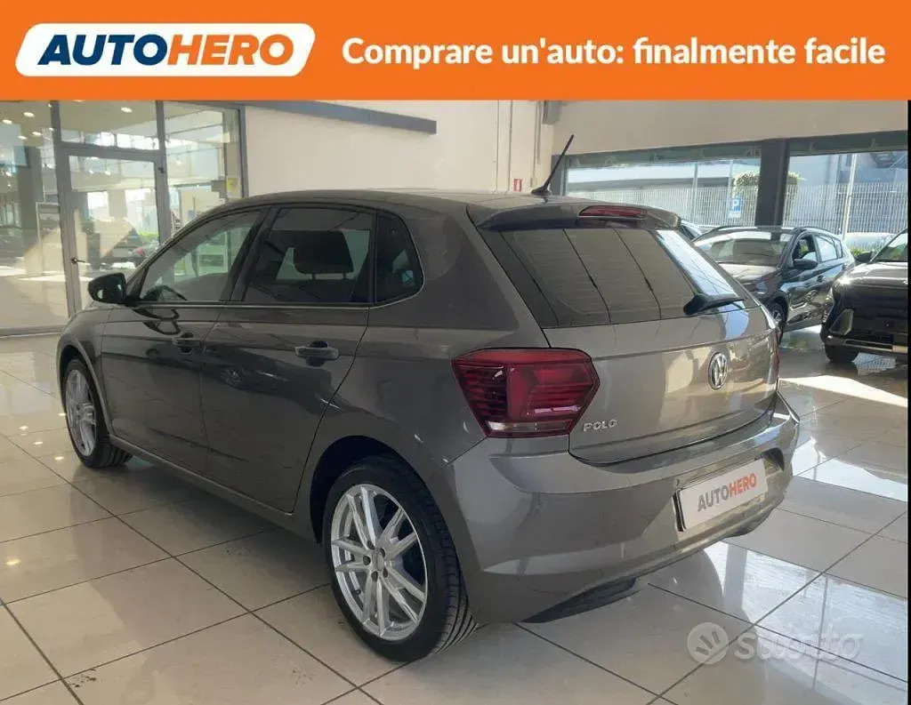 Usata VW Polo Comfortline 80 CV (58 kW) 2018 Grigio Utilitaria