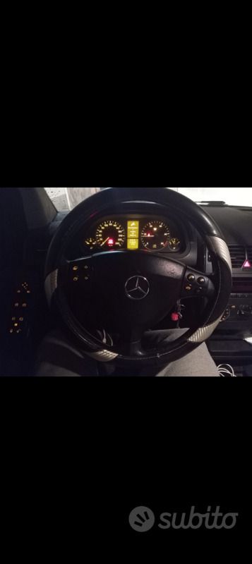 Nero Usata 2005 Mercedes A180 Tre volumi | 1000 € (Ottimo prezzo) - Immagine 1/4