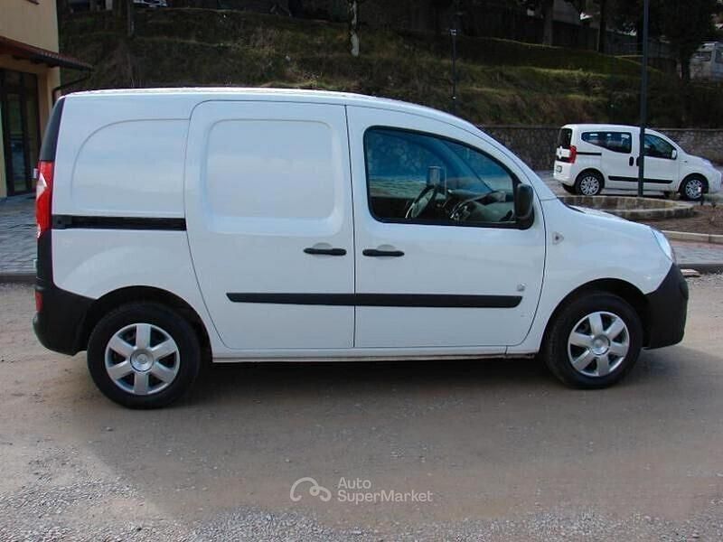 Usata Renault Kangoo 60 CV (44 kW) 2014 Bianco Monovolume