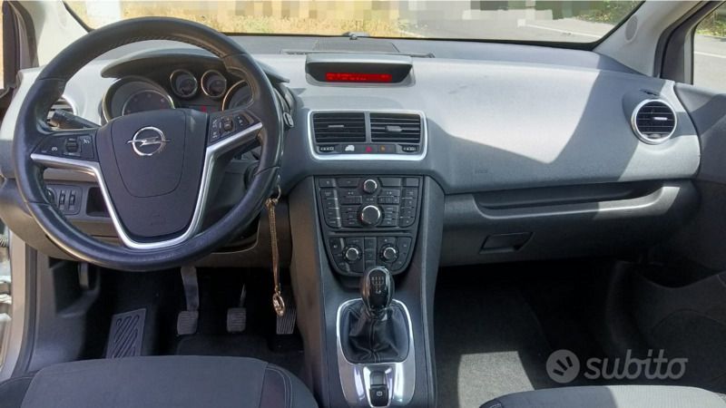 Usata Opel Meriva 95 CV (69 kW) 2011 Grigio Monovolume
