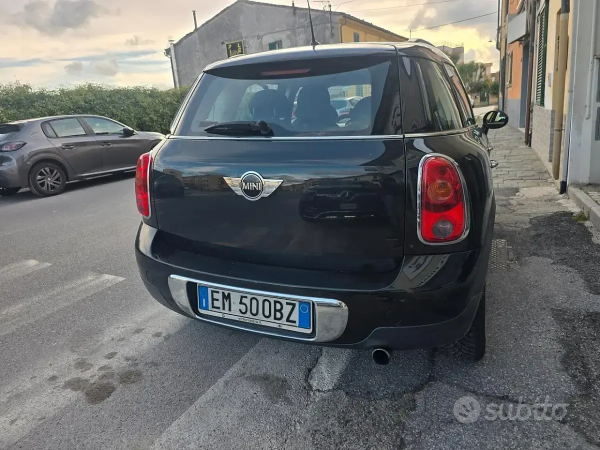 Usata Mini Cooper Countryman 98 CV (72 kW) 2012 Nero SUV