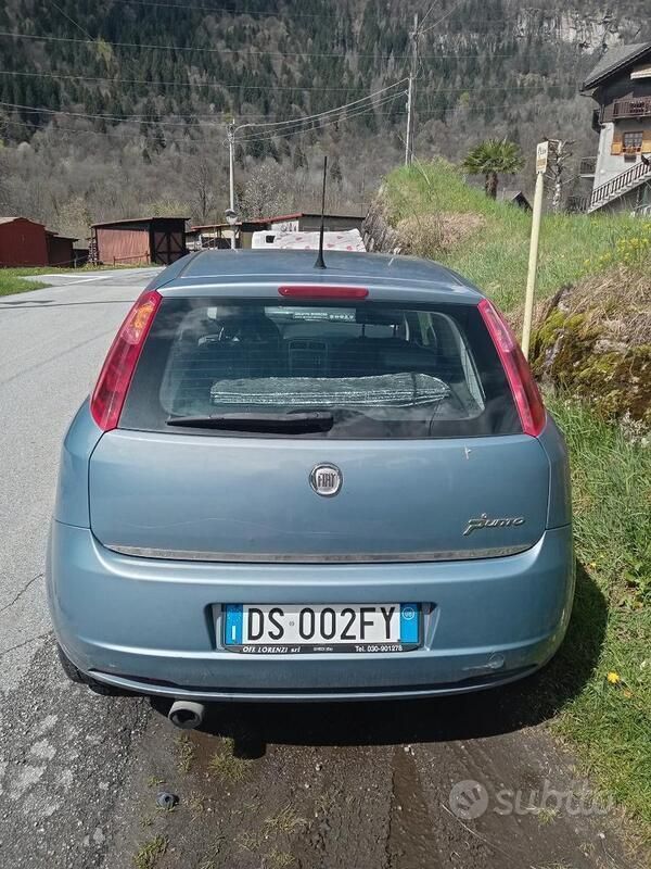 Usata Fiat Grande Punto 75 CV (55 kW) 2008 Blu Utilitaria