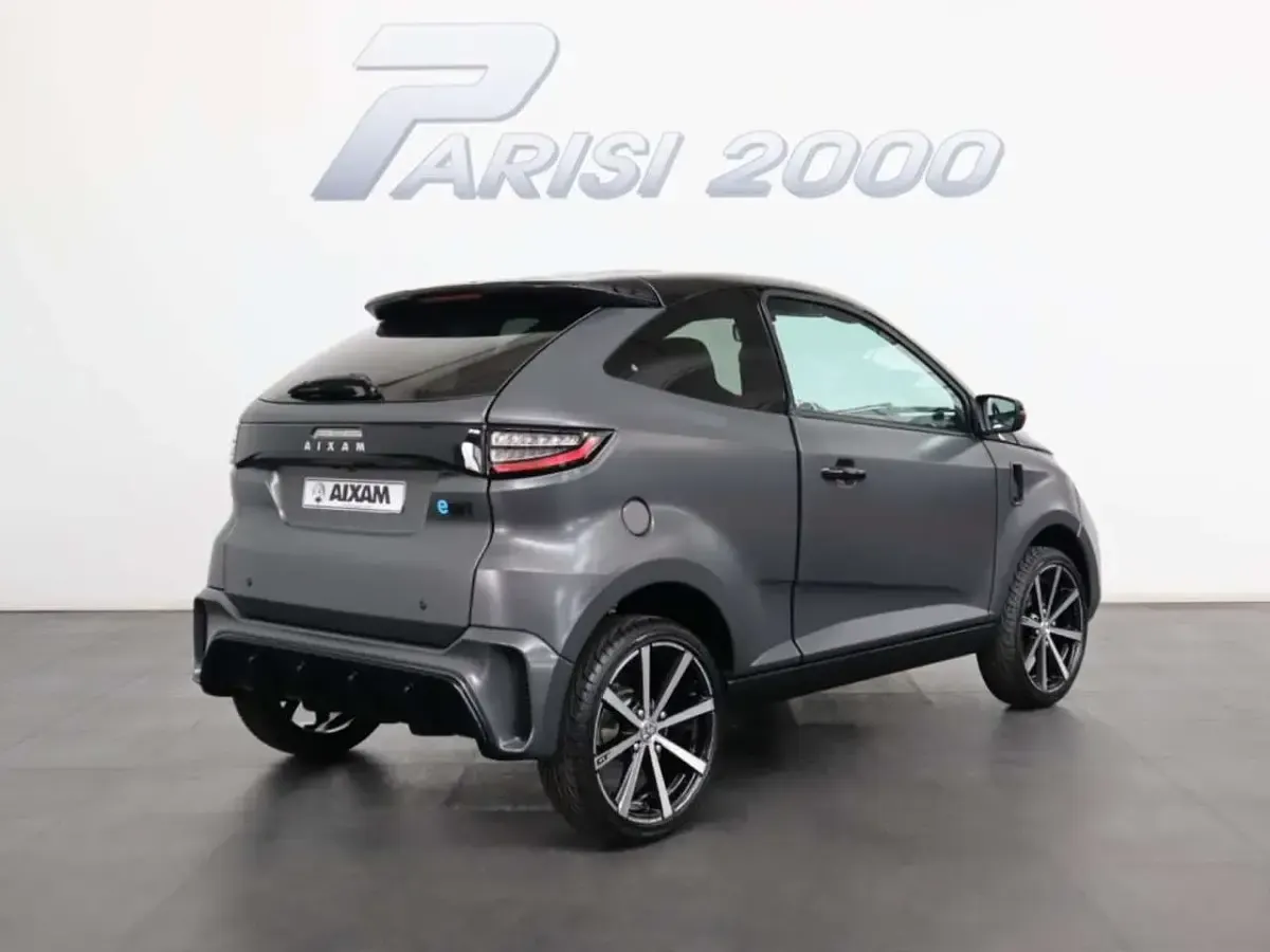 Nuova Aixam AMBITION GTI 2026 Grigio opaco Utilitaria