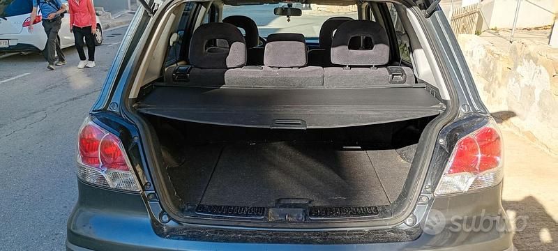 Usata Mitsubishi Outlander 136 CV (100 kW) 2003 Grigio SUV