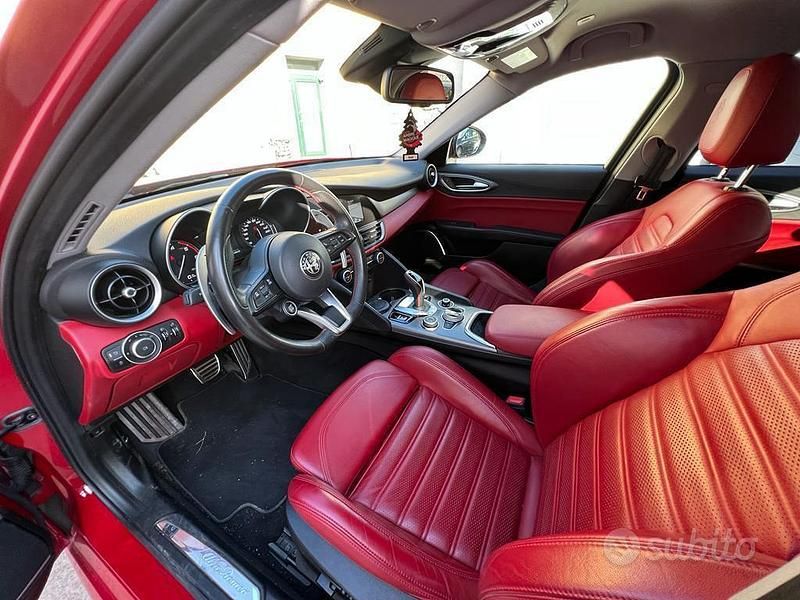 Usata Alfa Romeo Giulia Veloce 210 CV (154 kW) 2020 Rosso Berlina