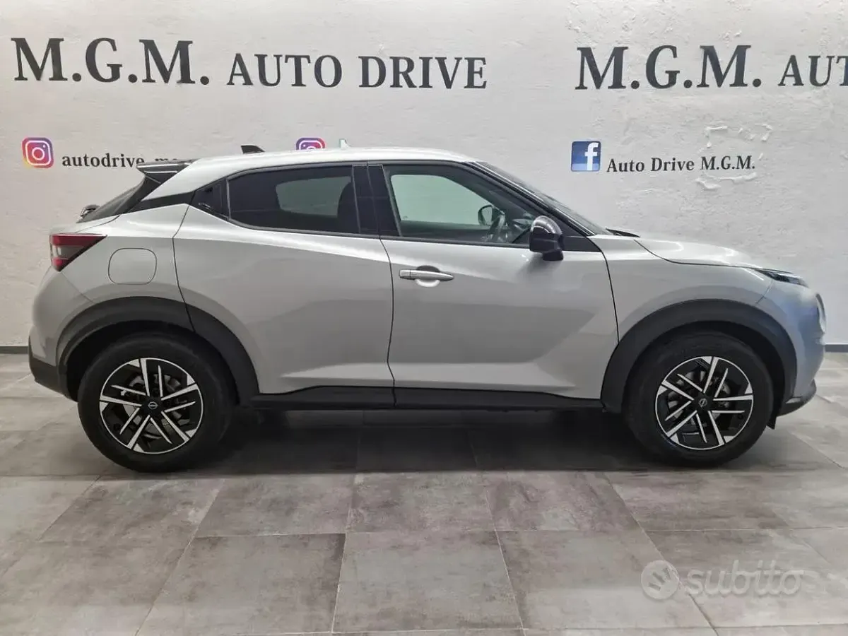 Gebraucht Nissan Juke N-Connecta 114 PS (83 kW) 2025 Grau SUV