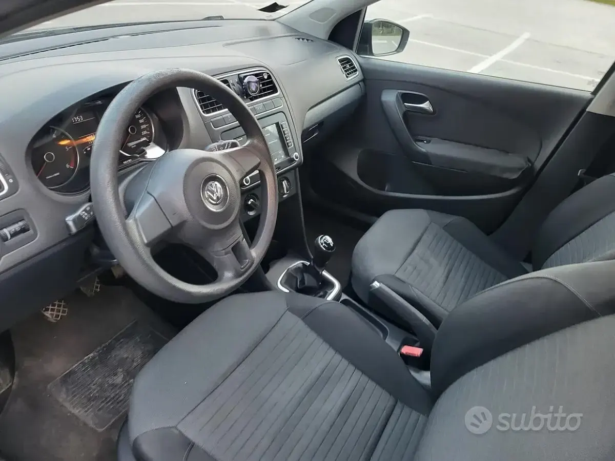 Usata VW Polo 75 CV (55 kW) 2012 Grigio Utilitaria