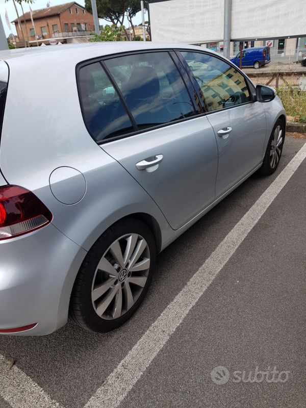 Usata VW Golf VI 122 CV (89 kW) 2011 Grigio Utilitaria