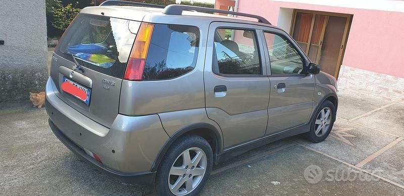 Usata Suzuki Ignis 100 CV (73 kW) 2004 Grigio Utilitaria