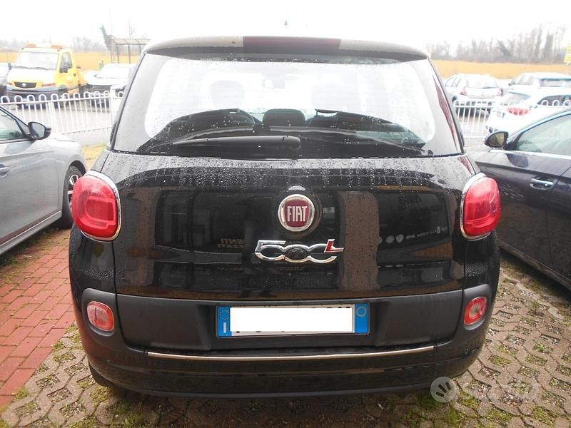 Usata Fiat 500L Lounge 119 CV (87 kW) 2016 Nero Monovolume