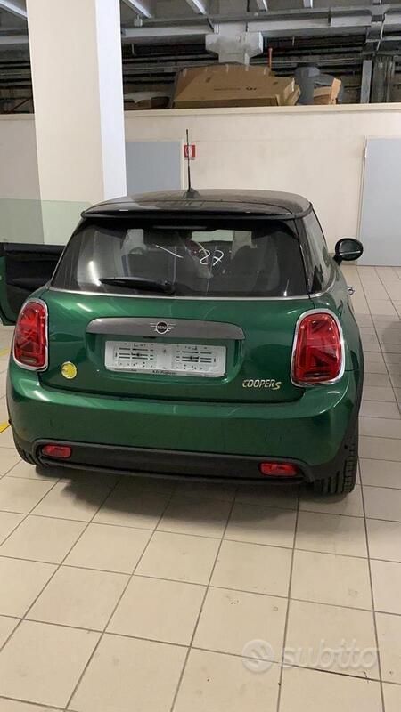 Usata Mini Cooper 135 kW (184 CV) 2020 Verde Utilitaria