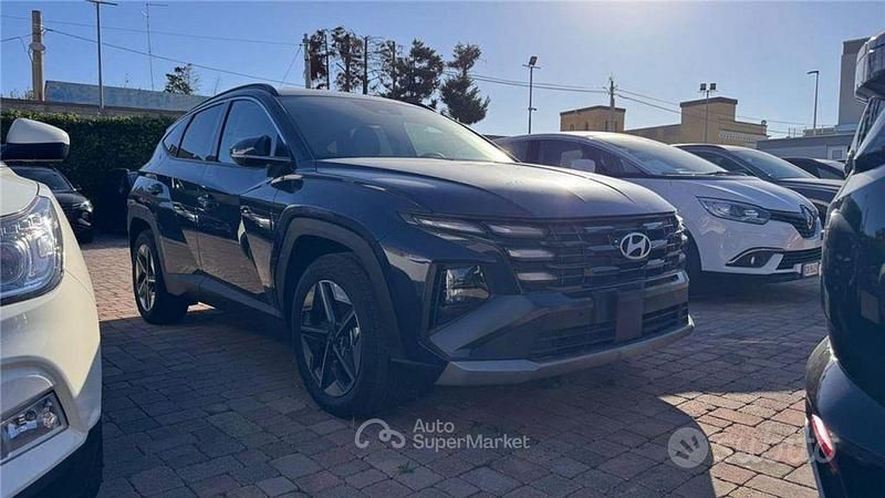 Sailing blue pearl Usata 2024 Hyundai Tucson SUV | 27.772 € (Super prezzo) - Immagine 1/4