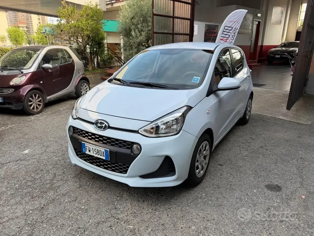 Usata Hyundai i10 67 CV (49 kW) 2019 Bluazzurro Utilitaria