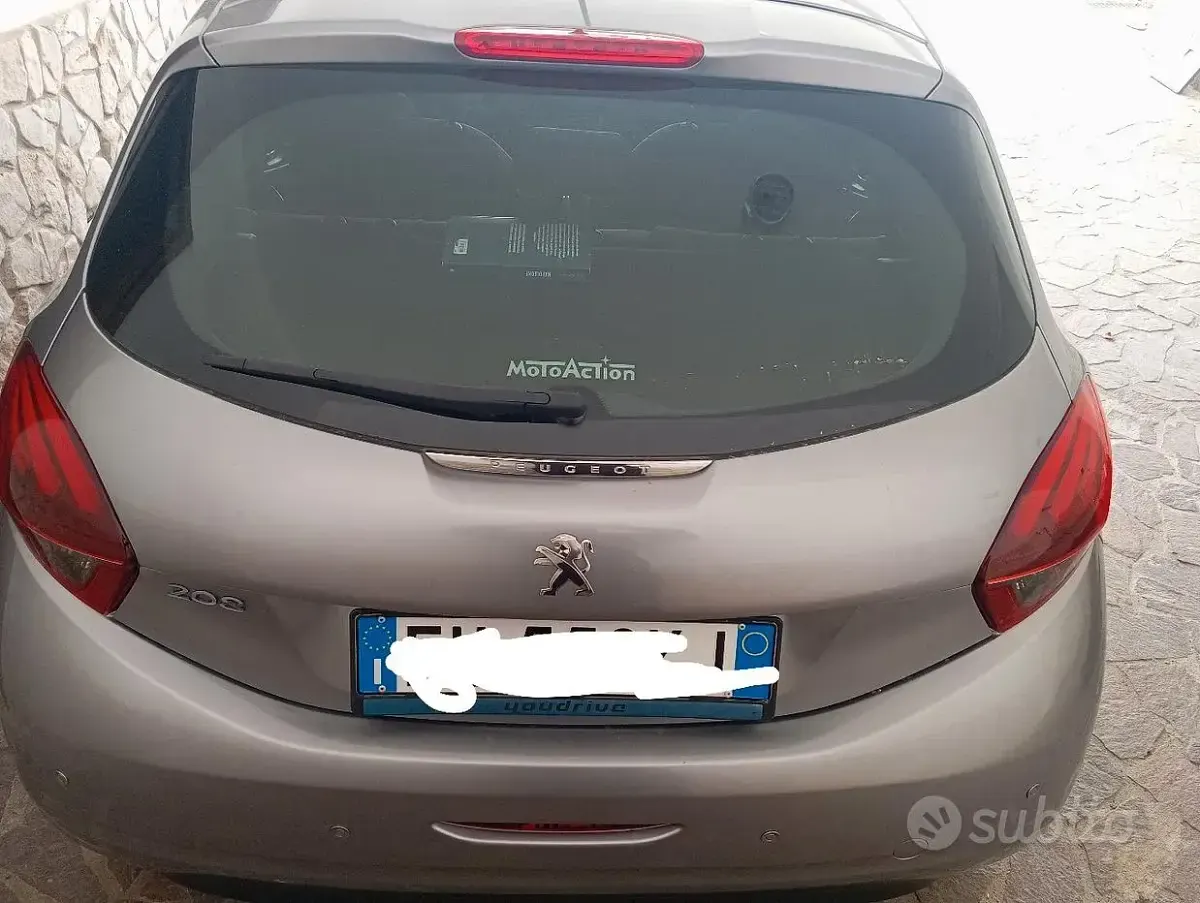 Usata Peugeot 208 82 CV (60 kW) 2019 Grigio Utilitaria