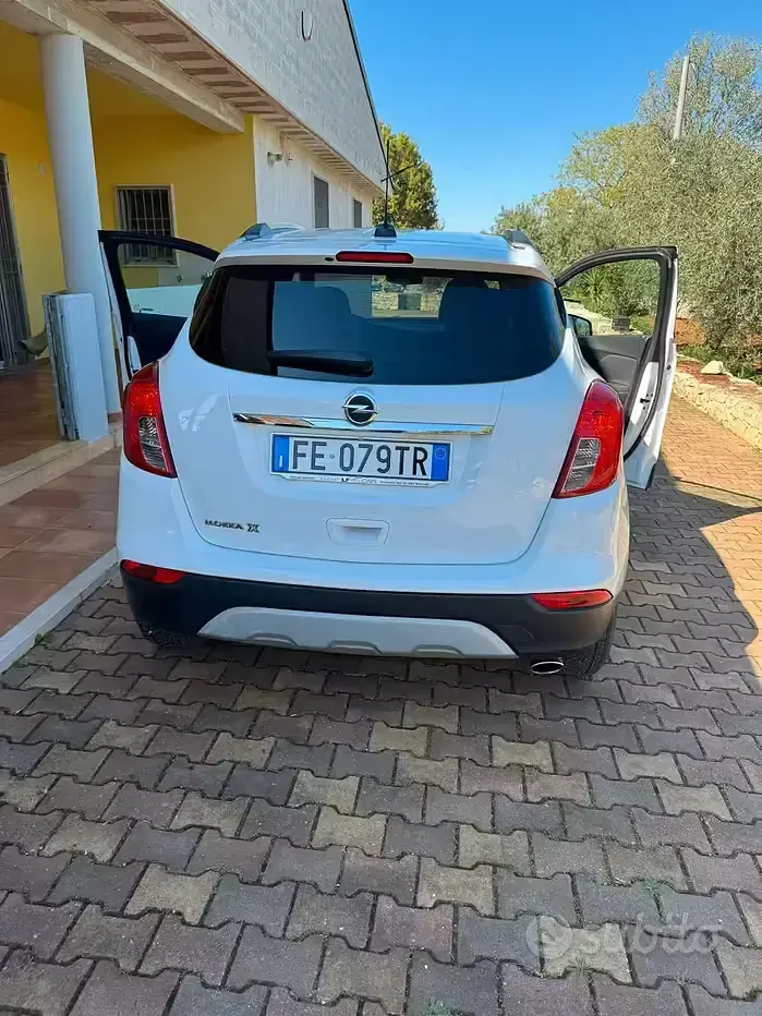 Usata Opel Mokka 110 CV (80 kW) 2016 Bianco SUV