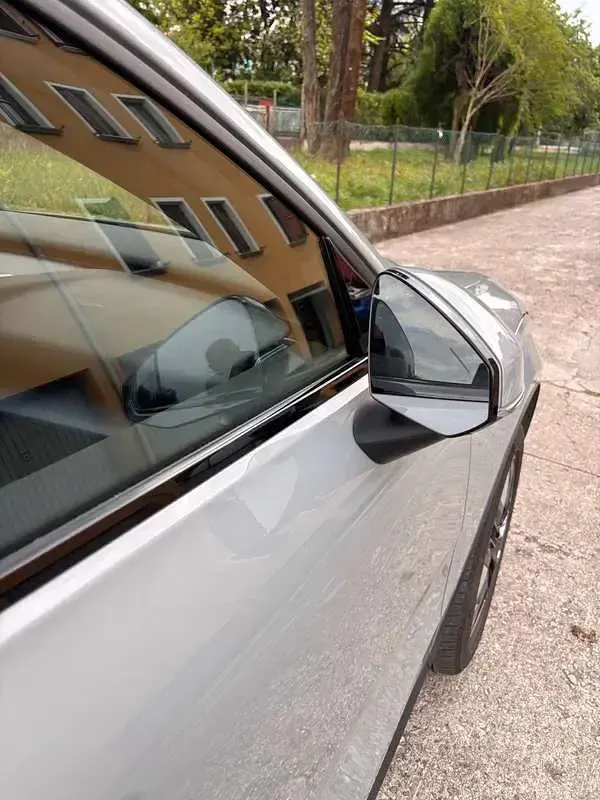 Usata Volvo EX30 Core 200 kW (272 CV) 2024 Grigio SUV