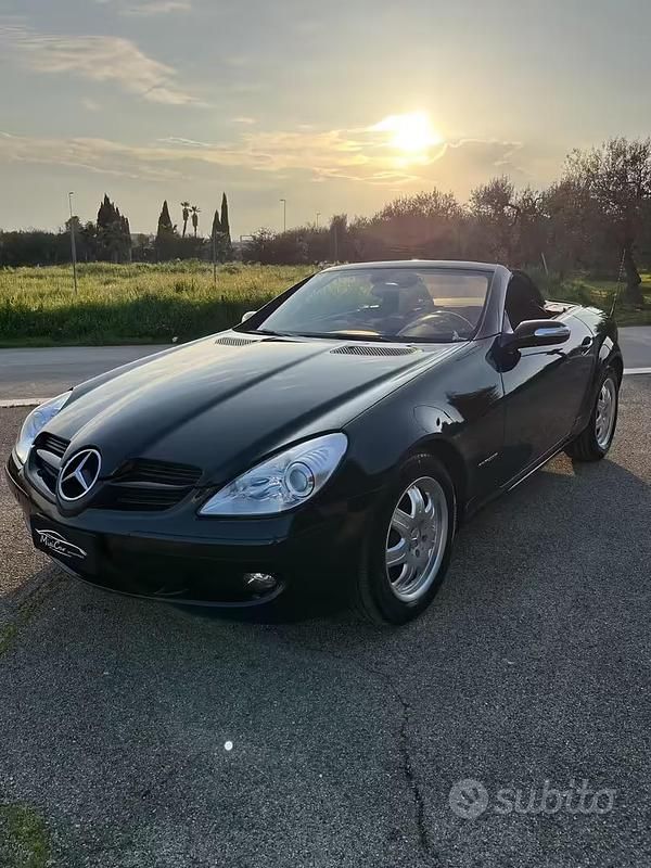 Usata Mercedes SLK200 163 CV (119 kW) 2005 Nero Cabrio