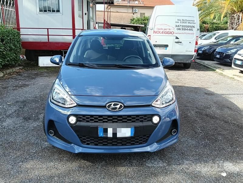 Usata Hyundai i10 69 CV (50 kW) 2017 Blu Utilitaria