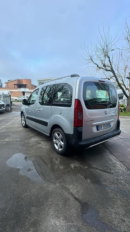 Usata Peugeot Partner 90 CV (66 kW) 2009 Monovolume