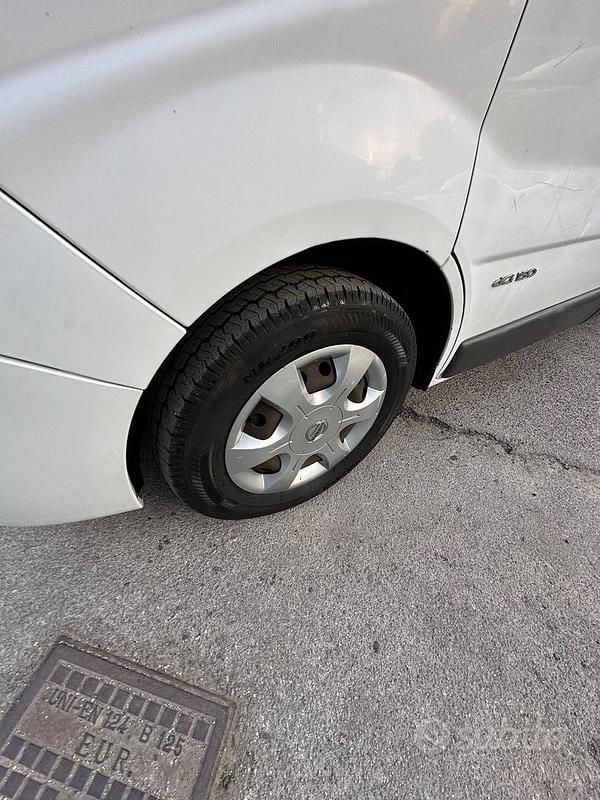 Usata Nissan Primastar 150 CV (110 kW) 2008 Bianco Monovolume