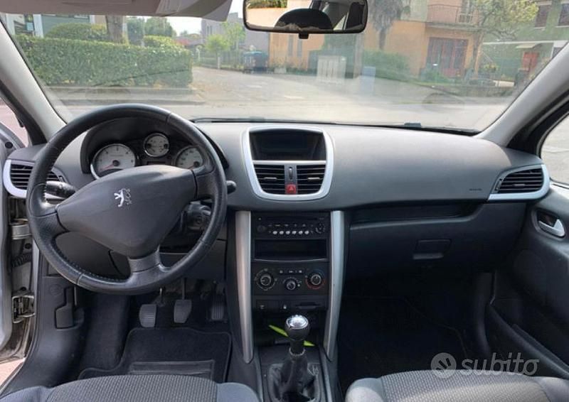 Usata Peugeot 207 95 CV (69 kW) 2011 Grigio Station wagon