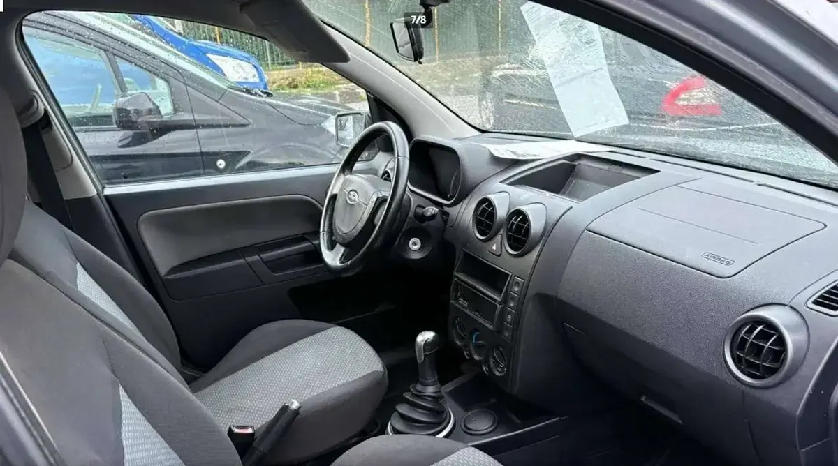 Usata Ford Fusion 69 CV (50 kW) 2004 Bianco Utilitaria