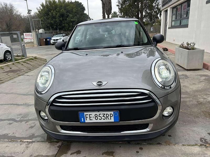 Usata Mini Cooper Business 95 CV (69 kW) 2016 Grigio Utilitaria