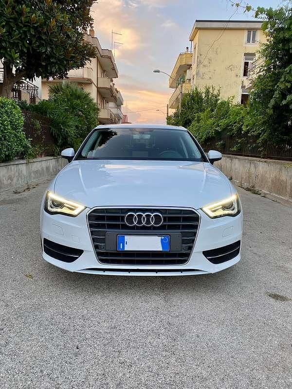 Usata Audi A3 Young 110 CV (80 kW) 2016 Berlina