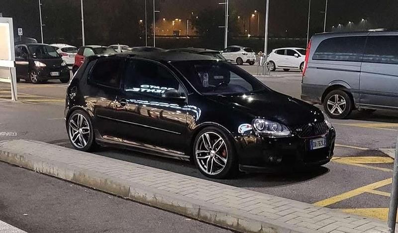 Usata VW Golf IV GTI 200 CV (147 kW) 2006 Berlina