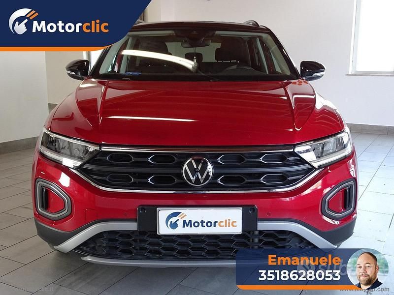 Usata VW T-Roc Life 110 CV (80 kW) 2022 Rosso SUV