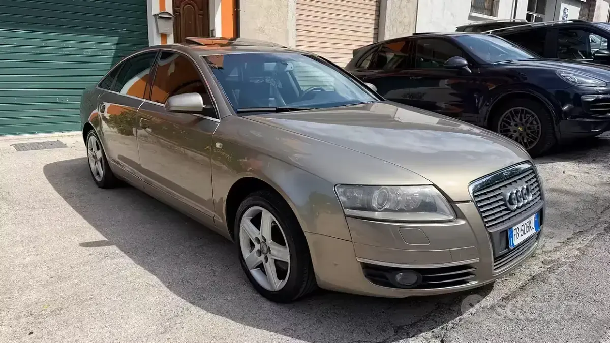 Usata Audi A6 140 CV (102 kW) 2005 Marrone Berlina