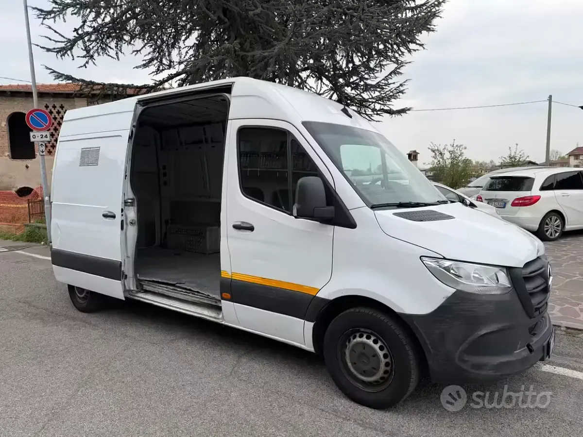Usata Mercedes Sprinter 114 CV (83 kW) 2020 Bianco Furgone