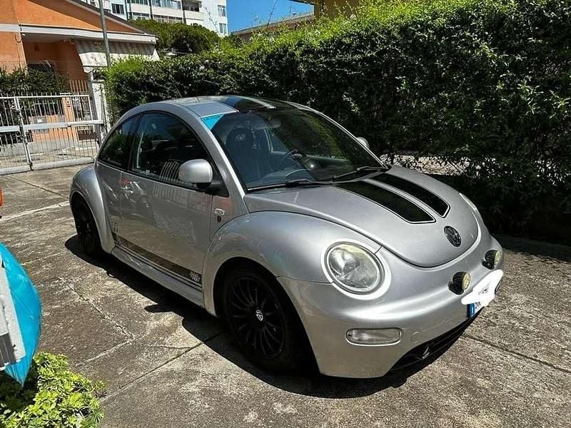 Usata VW Beetle 90 CV (66 kW) 2001 Grigio Berlina
