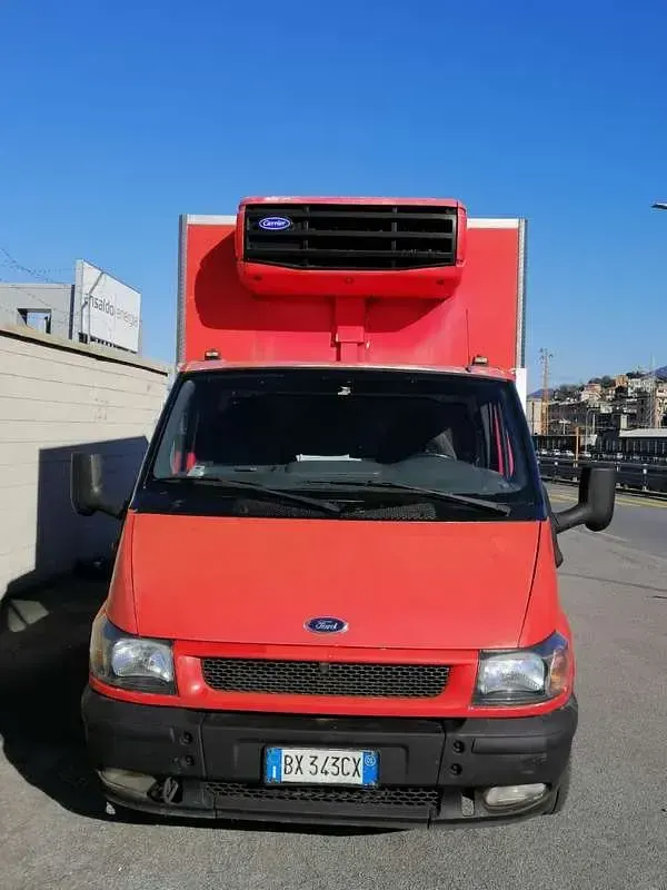 Usata Ford Transit 131 CV (96 kW) 2002 Rosso Furgone