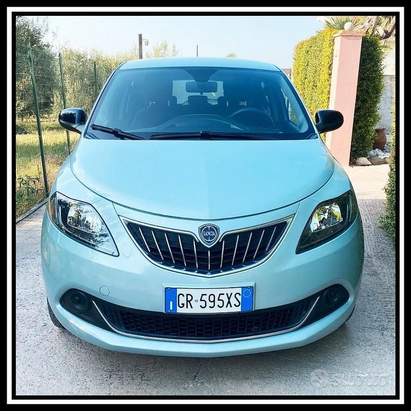 Usata Lancia Ypsilon Platinum 69 CV (50 kW) 2024 Utilitaria