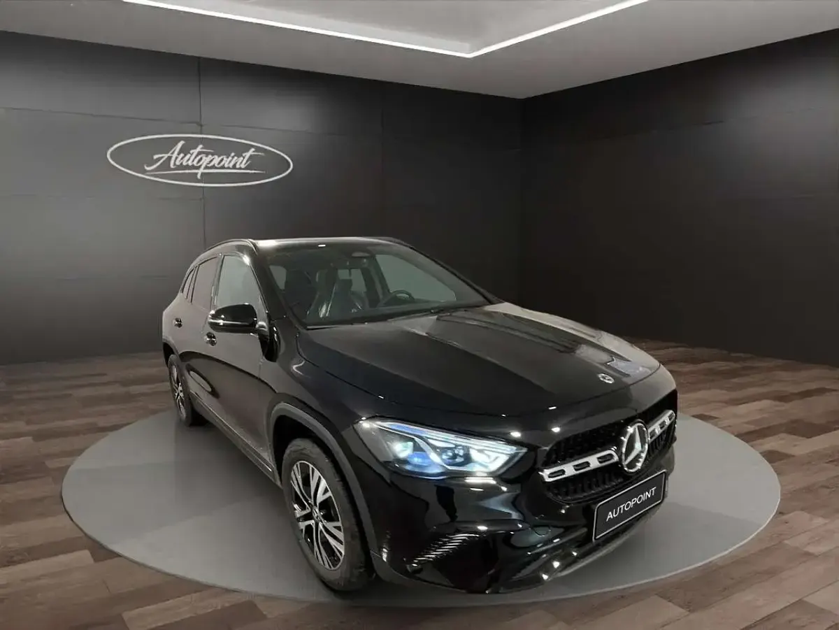 Nuova Mercedes GLA200 Advanced 150 CV (110 kW) 2025 Nero SUV