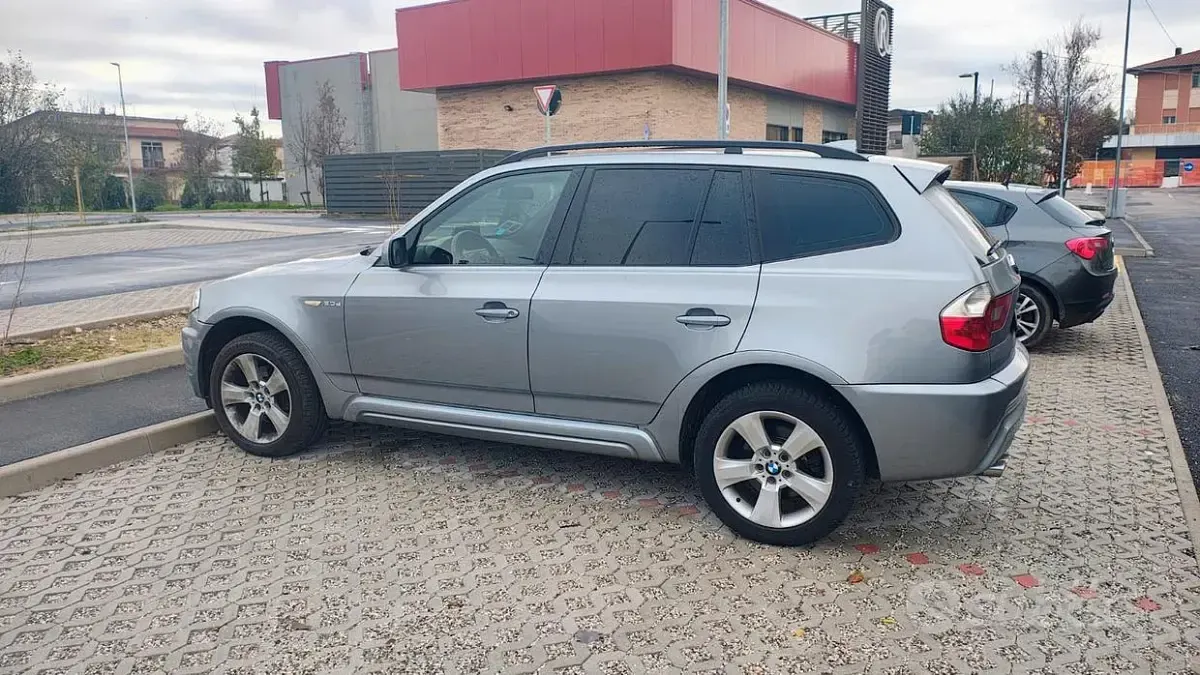 Usata BMW X3 M Sport 218 CV (160 kW) 2006 Grigio SUV