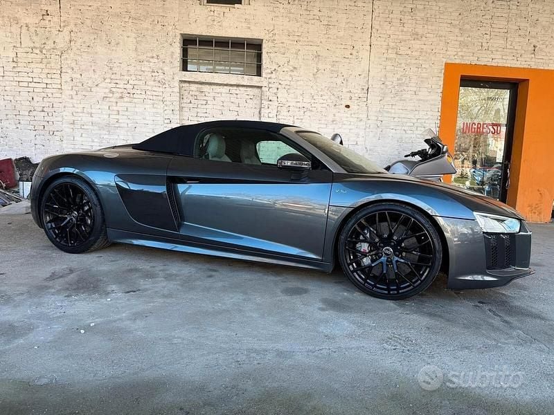 Usata Audi R8 Spyder 620 CV (456 kW) 2017 Grigio Cabrio
