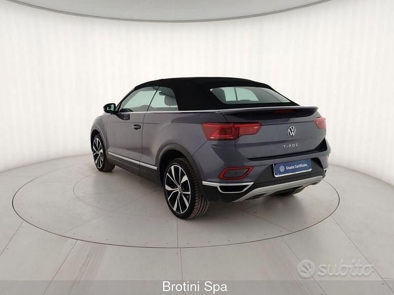Usata VW T-Roc Cabriolet Style 110 CV (80 kW) 2023 Grigio Cabrio