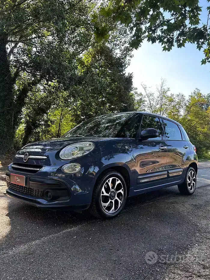 Usata Fiat 500L Lounge 120 CV (88 kW) 2018 Bluazzurro Monovolume