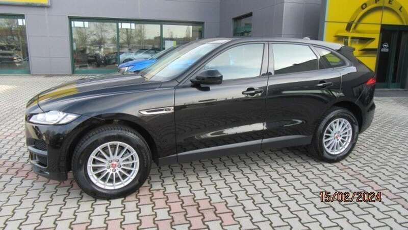 Usata Jaguar F-Pace Pure 180 CV (132 kW) 2017 Nero SUV