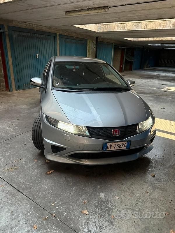 Argento Usata 2010 Honda Civic Type R Tre volumi | 14.500 € - Immagine 1/4